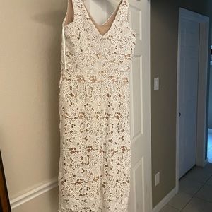 White lace dress size 6 for bridal events